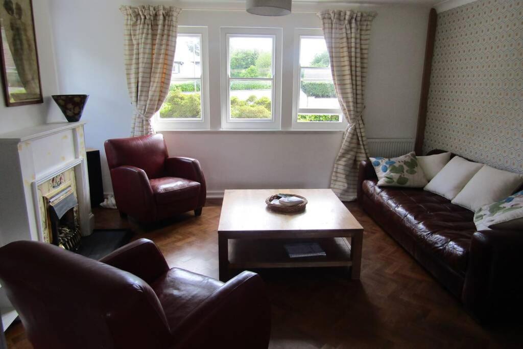 Lovely 3 Bed House Close To Beach! *